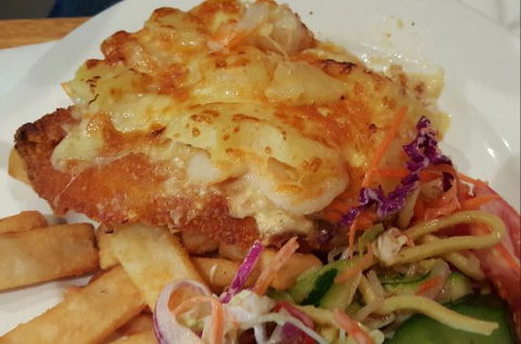 Tannum Sands Beach Bar & Grill - Dentist Find 0