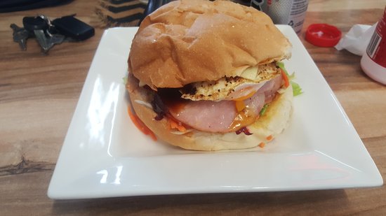 Alligator Creek Restaurant