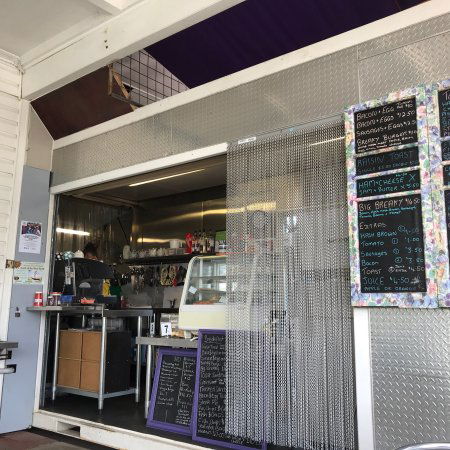 Lynda's Pit Stop