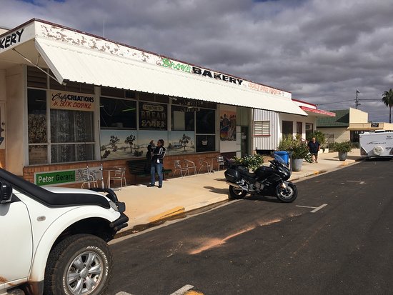 Snows BakeryAlpha Queensland