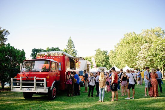 Dos Diablos Mobile Cantina
