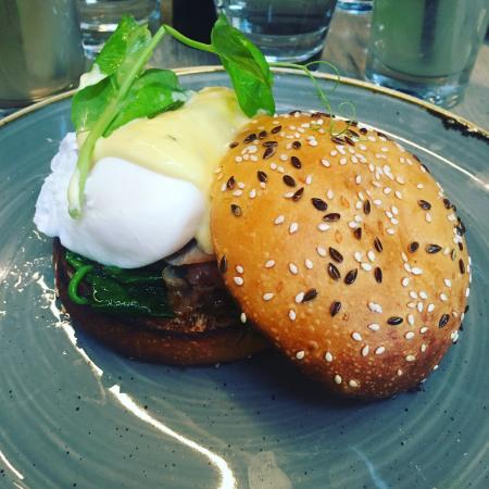 Mister and Miss Cafe