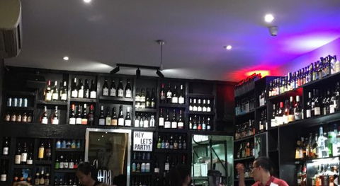 Sapa Hills Restaurant - Dentist Find 0