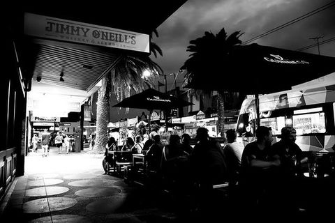 Jimmy O'Neill's - Dentist Find 0