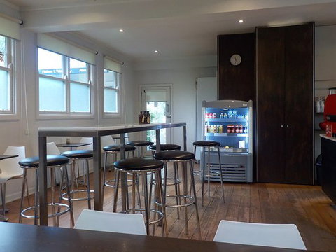 Platform 1 Cafe - Dentist Search 0