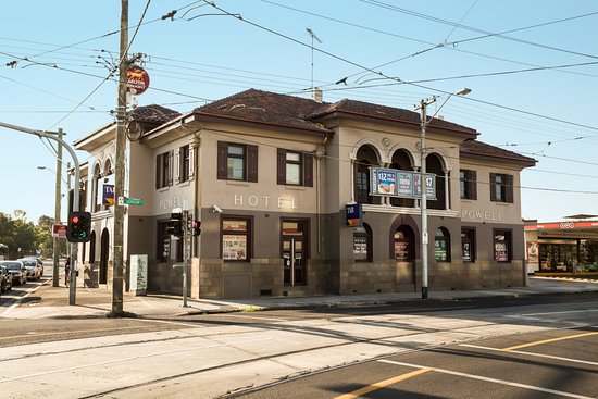 Castello's Powell Hotel