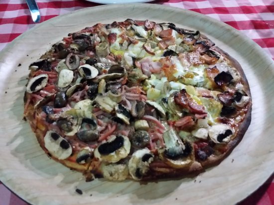 Charlies Pizza