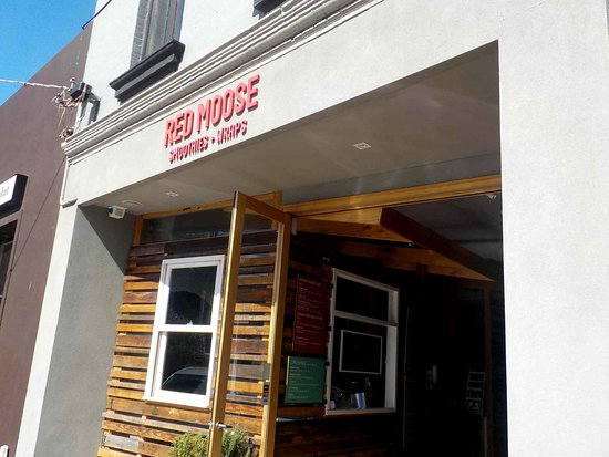 Red Moose Smoothies and Wraps