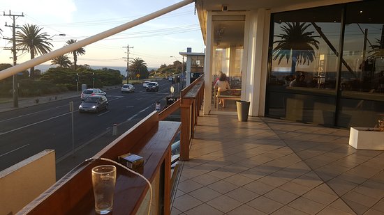 Sandringham Hotel