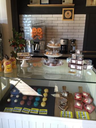 Round The Way - Dentists Australia 0