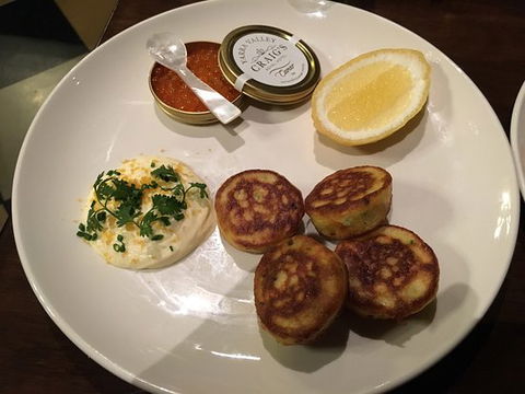 The Gallery Restaurant At Craig's Royal Hotel - Dentists Australia 0