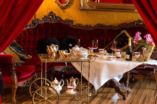 Mamor Chocolates  High Tea Szalon