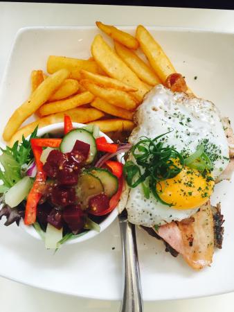 Flying Horse Bar & Brewery - Dentist Search 0