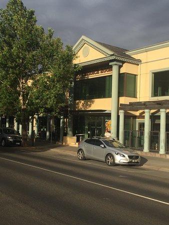 McGuires Bistro - Sherbourne Terrace - Dentist Search 0