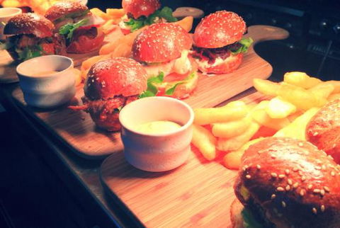 Simon's Waterfront - Dentist Search 0