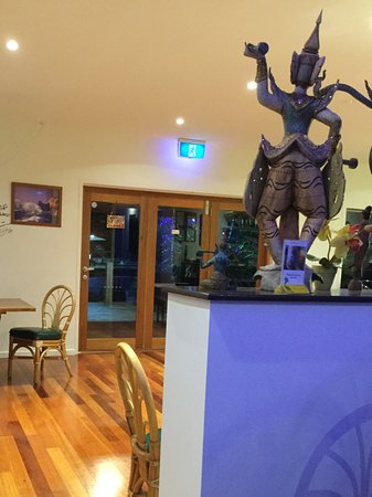 Sujin Thai Restaurant - Dentist Find 0