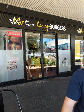 Two Kings Burgers - Dentist Find 0