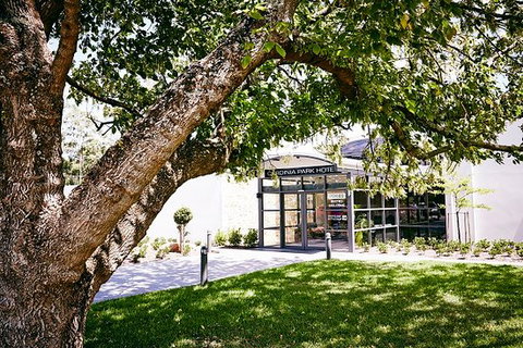 Cardinia Park Hotel - Dentist Find 0