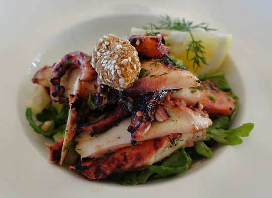Chris's Beacon Point Restaurant  Villas