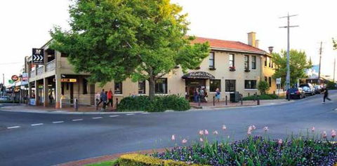 McCartin's Hotel Bistro - Dentist Find 0