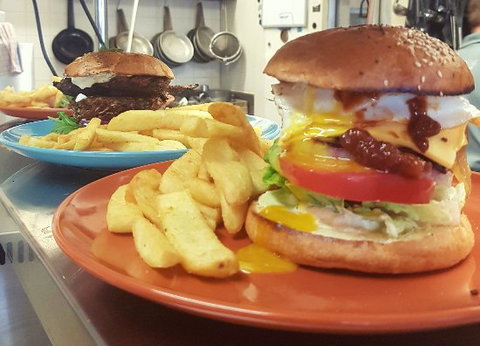 Morgans Bar And Grill - Dentist Search 0