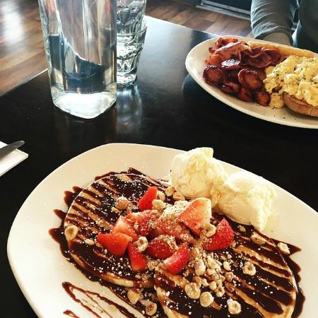 Zest Cafe Bar Restaurant - Dentist Find 0