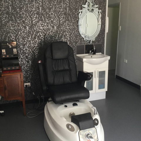 Hair With Flair & Beauty - Dentist Find 3