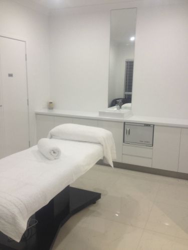 Alli’s Beauty - Dentist Find 1