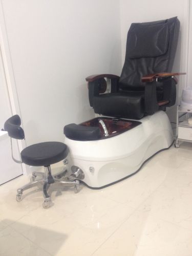 Alli’s Beauty - Dentist Find 3
