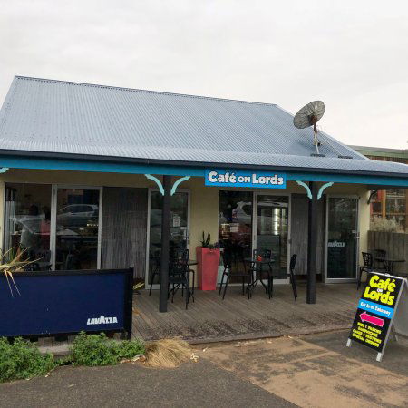 Cafe Lords Bakery - Dentist Find 0