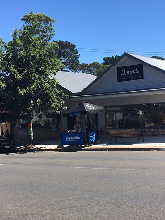 Hairy Dog Cafe