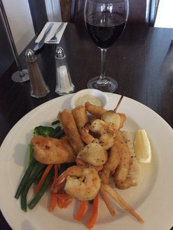 Restaurant Hampden Hotel - Dentists Australia 0