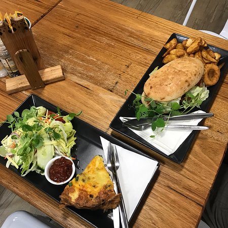 Two Little Owls Cafe