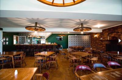The 12 Apostles Inn / Princetown Tavern - Dentist Find 8
