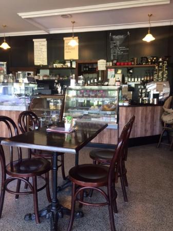 R & T's Bake And Brew - Dentist Find 0