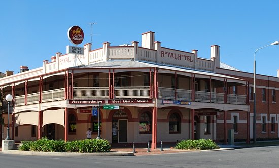 Royal Hotel Corowa Pub