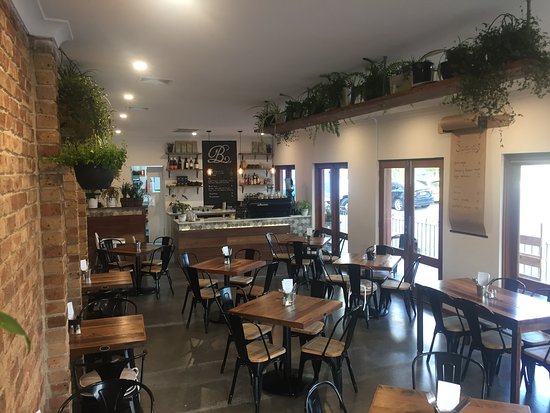 Bellini's Cafe  Restaurant