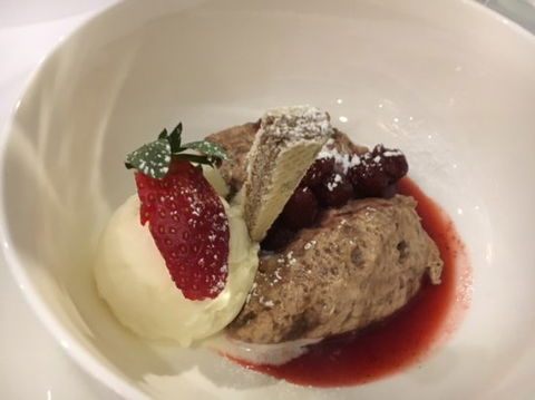 Little Parrot Restaurant - Dentists Australia 0