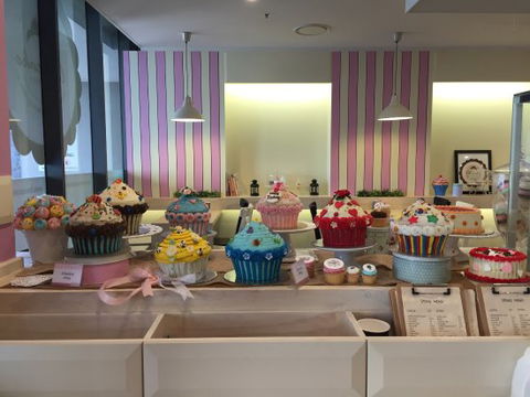 The Cupcake Factory - Dentist Find 0