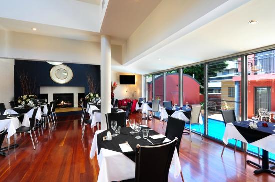 Pavilion Restaurant and Lounge