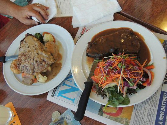 ShoalHaven Heads Bowling and Recreation Centre's Bistro