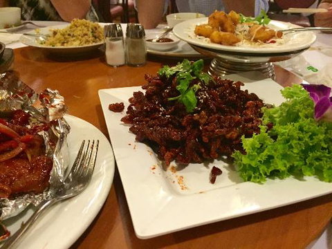Chan's Canton Village - Dentist Find 0