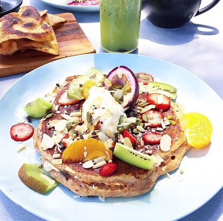 The Boy and the Rose Cafe