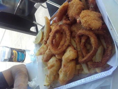 Saltwater Seafood - Dentist Find 0