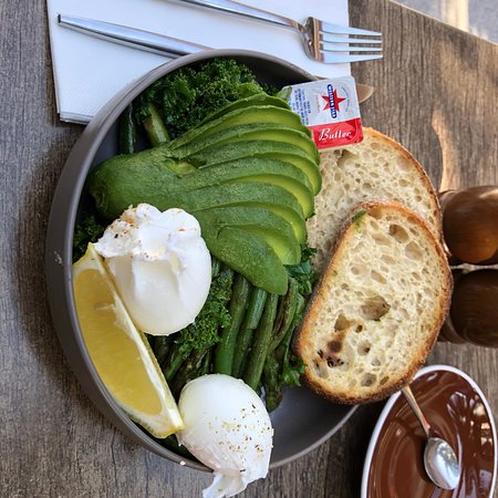 Moss Bros - Dentist Search 0