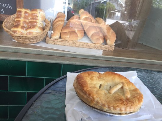 Denman Pie Shop Bakery