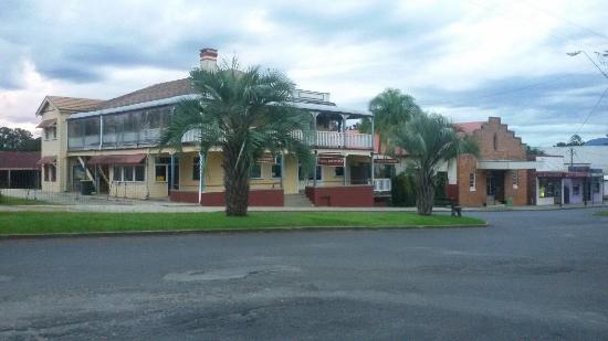 Coach House Inn