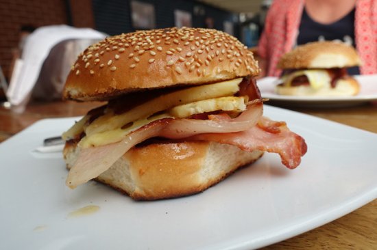 Huskisson Bakery  Cafe