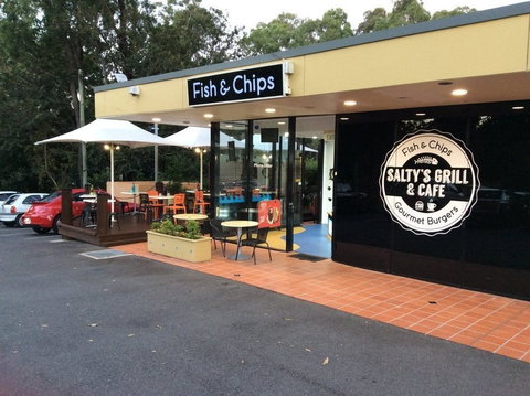 Salty's Grill & Cafe - Dentists Australia 0