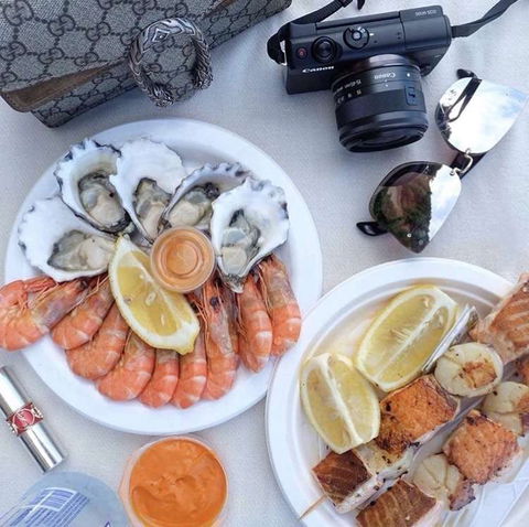 The Bondi Surf Seafoods - Dentist Find 0